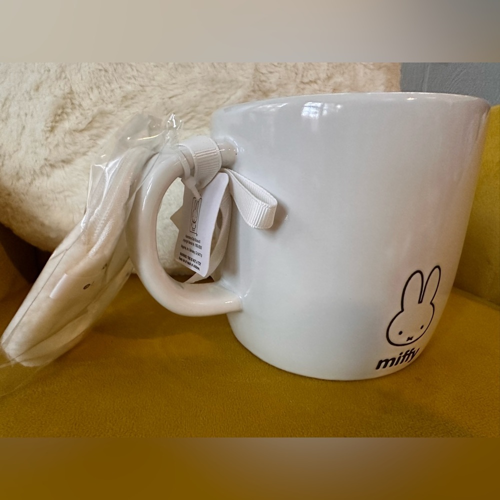 NWT. Miffy Set of Two Mugs with Accessories, OS - Picture 3 of 6